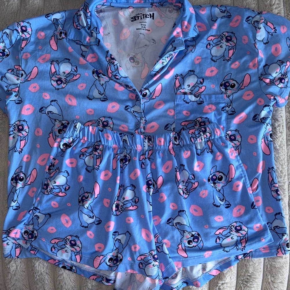 Disney Stitch Blue and Pink Sleepwear Set Sizs S ❤️🩷💙